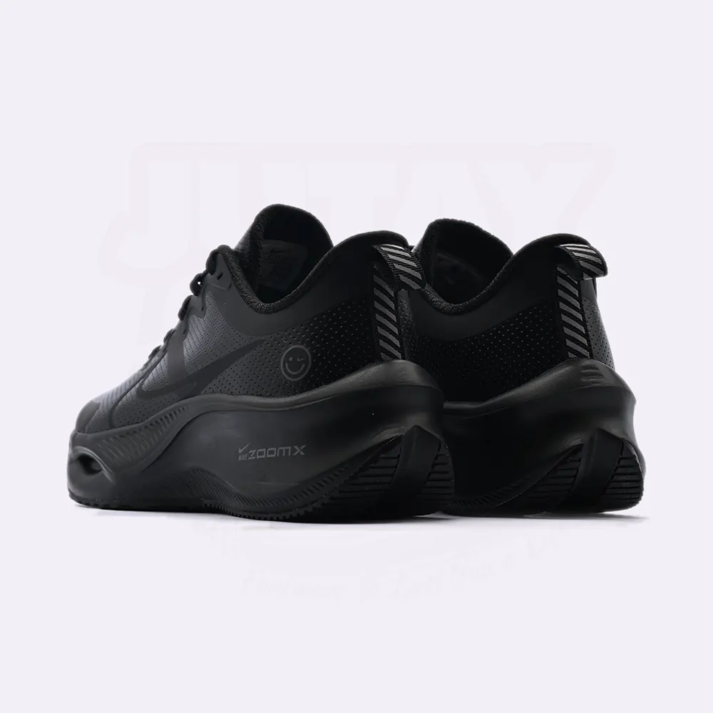 AIR ZOOM - TRILPLE BLACK - Image 5