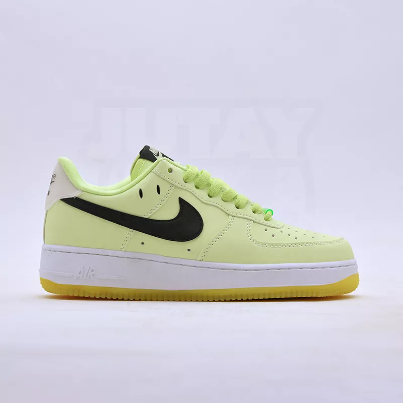 AIRFORCE 1 LX - GLOW IN DARK