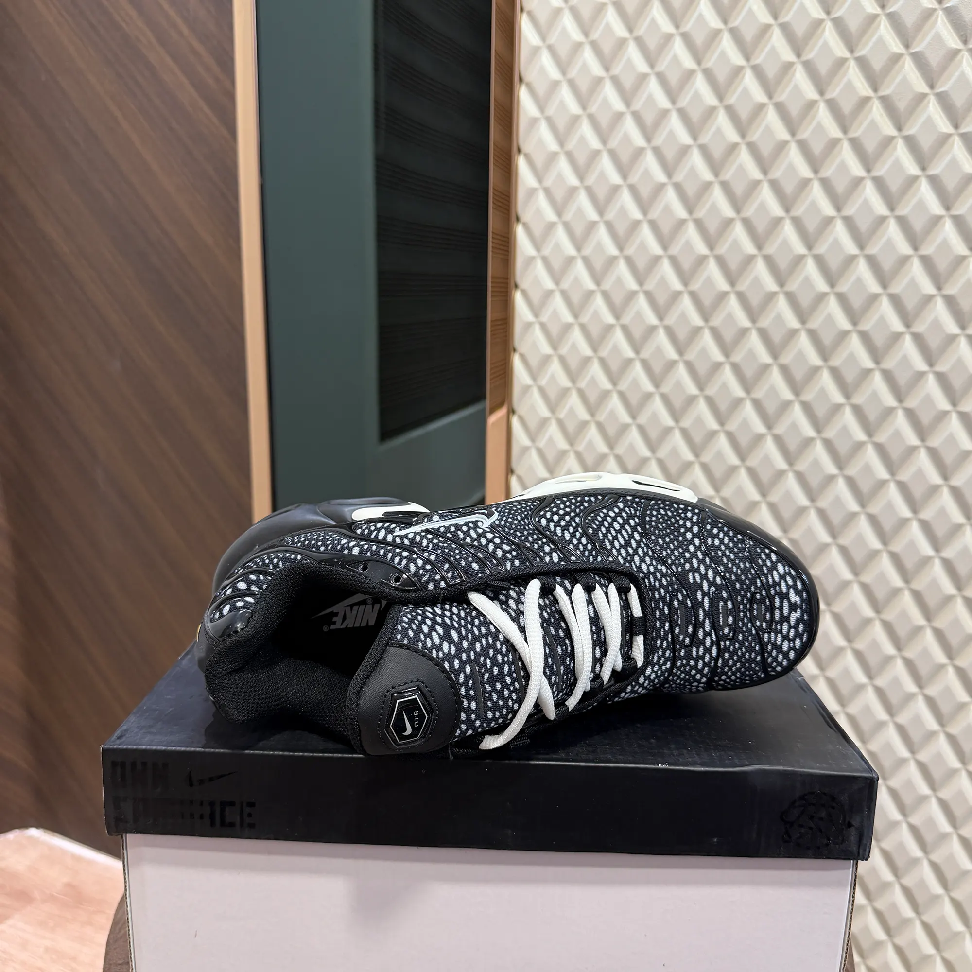AIRMAX PLUS TN - BLACK SAIL - Image 3