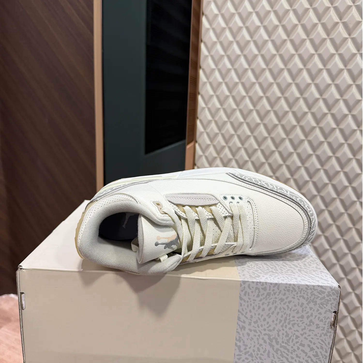 AJ 3 - CRAFT IVORY - Image 3