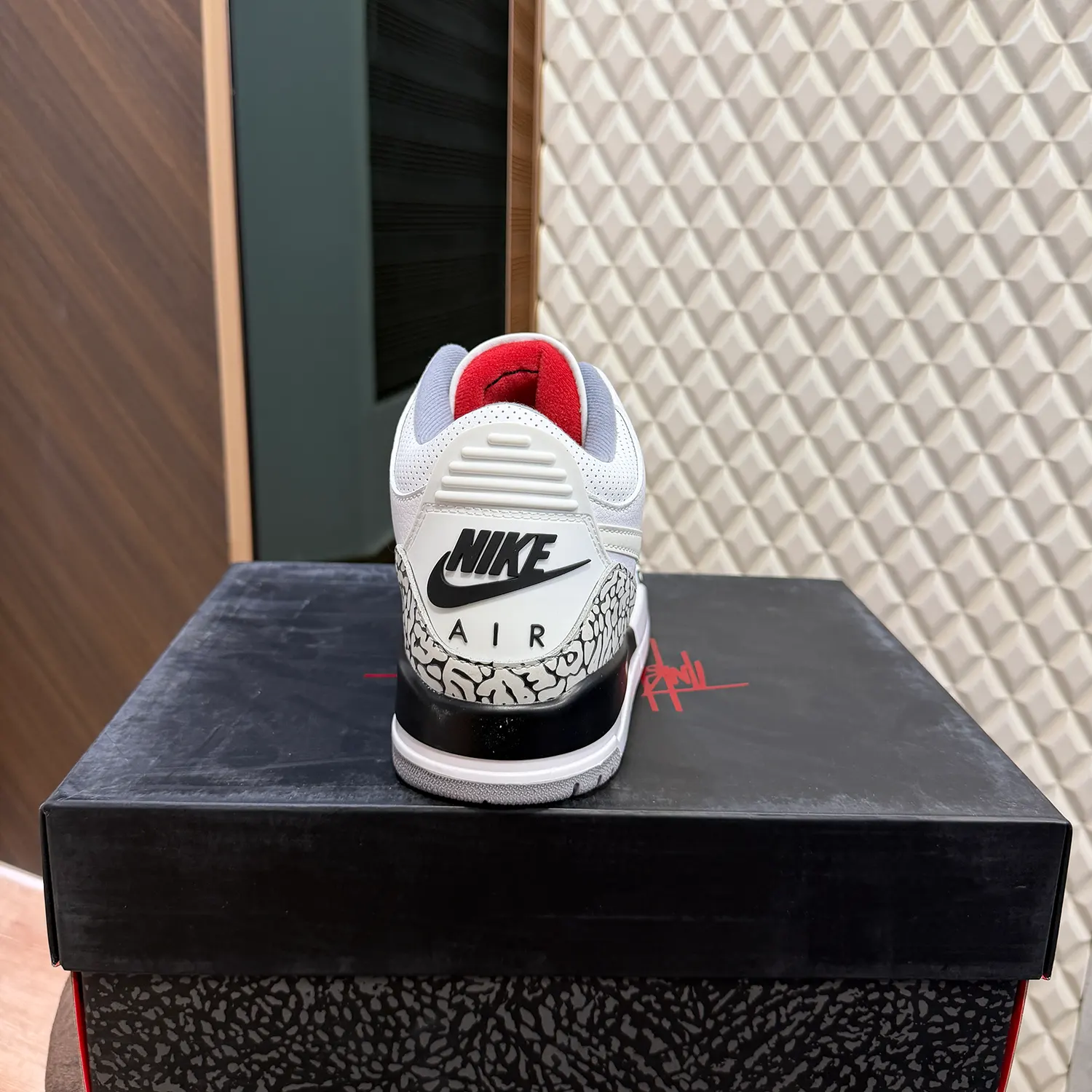 AJ 3 - WHITE CEMENT - Image 2