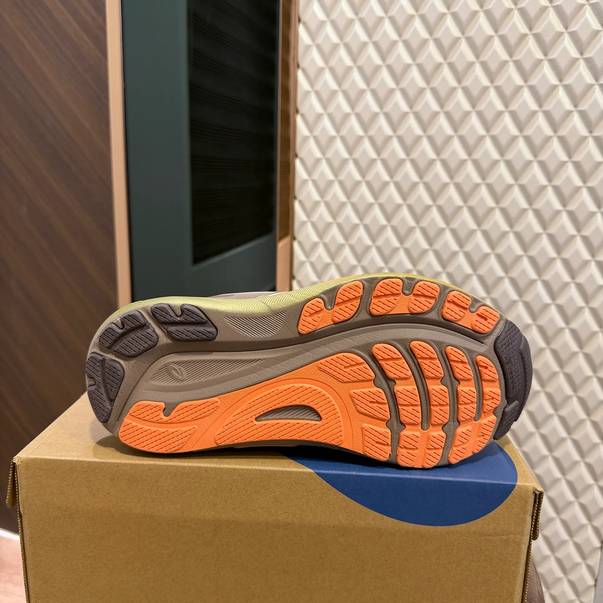 GEL KAYANO 31 - LUXE - Image 4