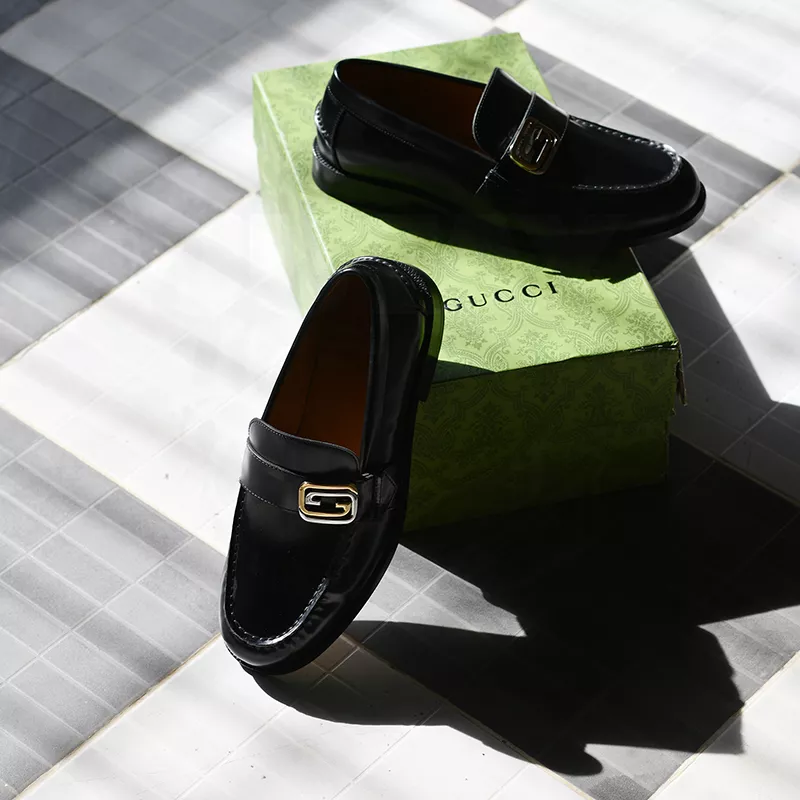 GG BUCKLE LOAFER - BLACK - Image 10