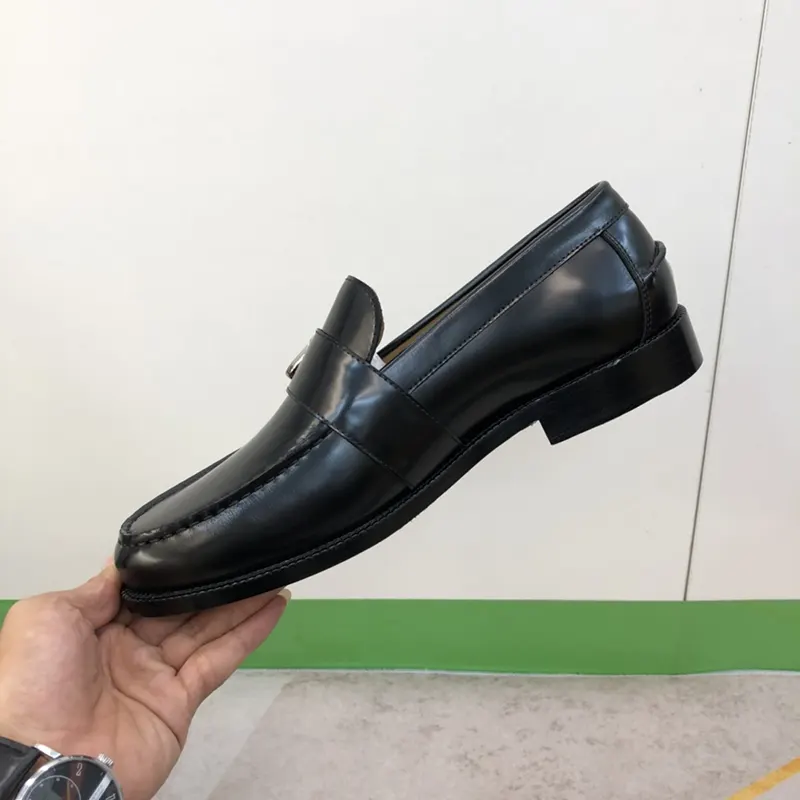 GG BUCKLE LOAFER - BLACK - Image 5