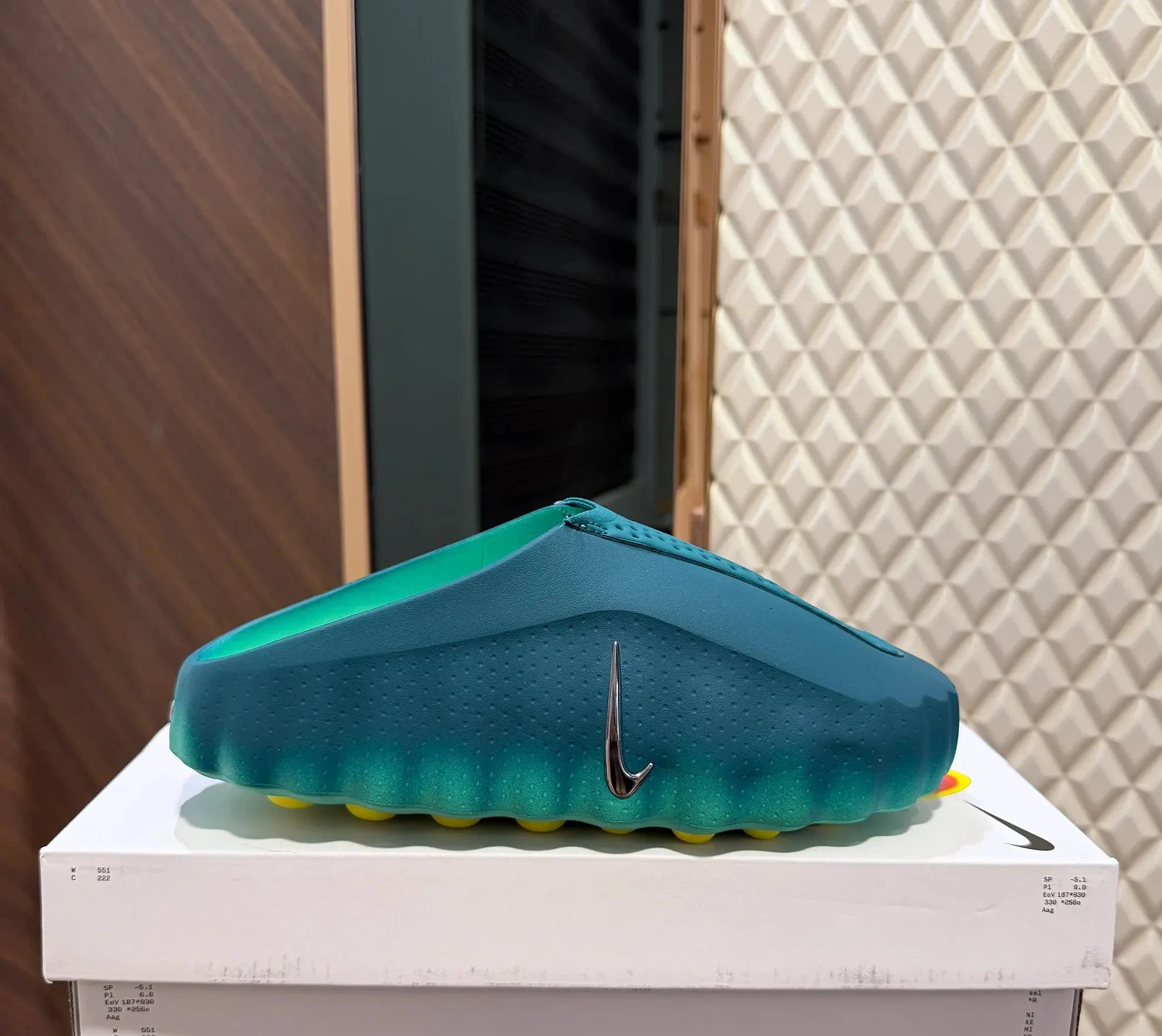 NK MIND 001 - GEODE TEAL