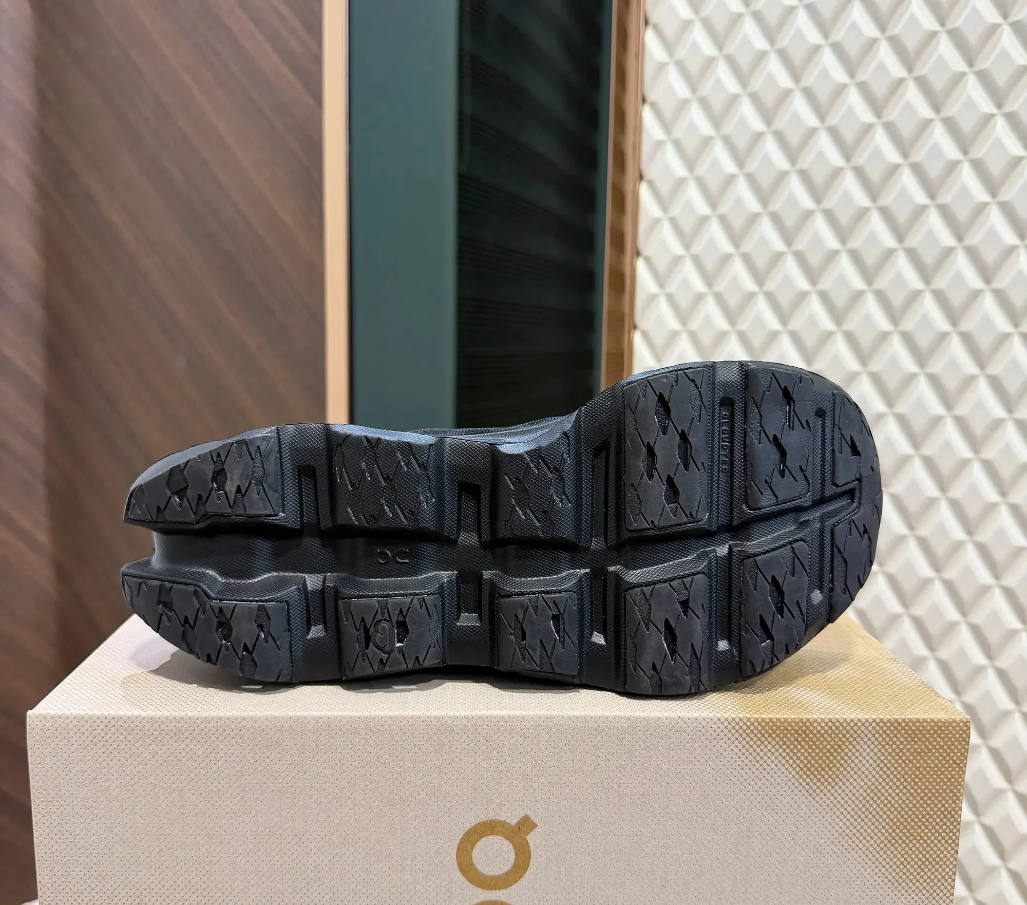 ON CLOUD MONSTER 3 - TRIPLE BLACK - Image 2