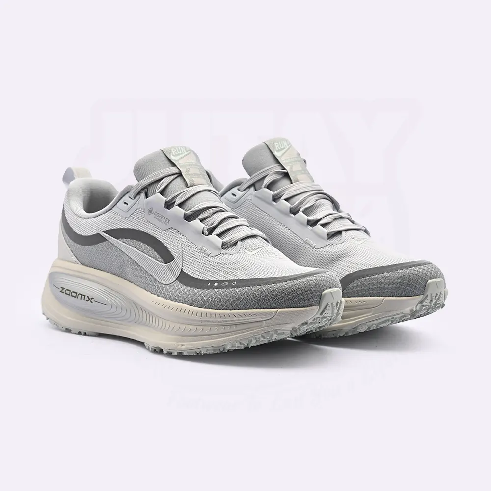 VOMERO 18 WP - PLATINUM SILVER - Image 6