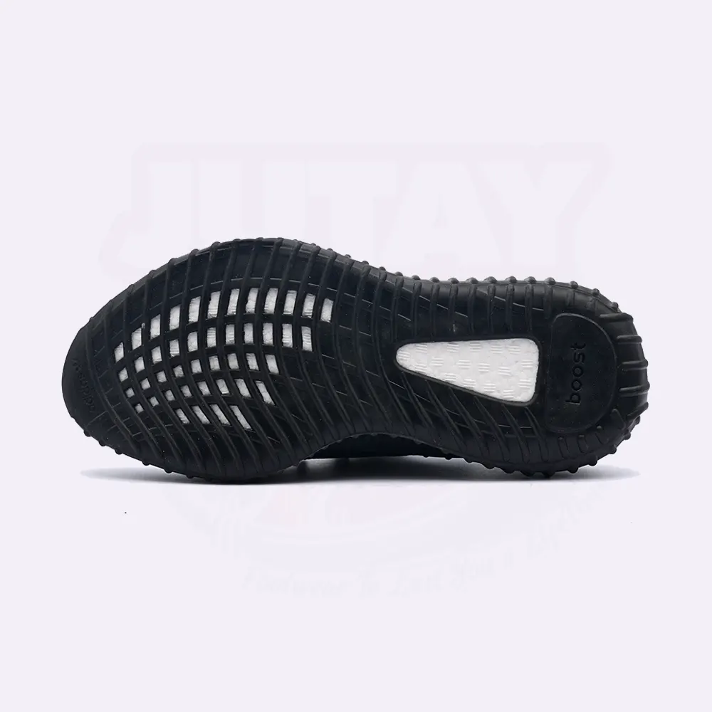 YEEZY 350 V2 - BRED - Image 4